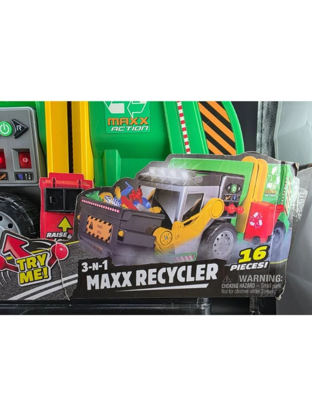 Maxx Action packaging has